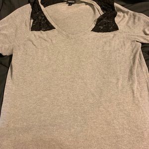 Torrid size 2 long sleeve pullover